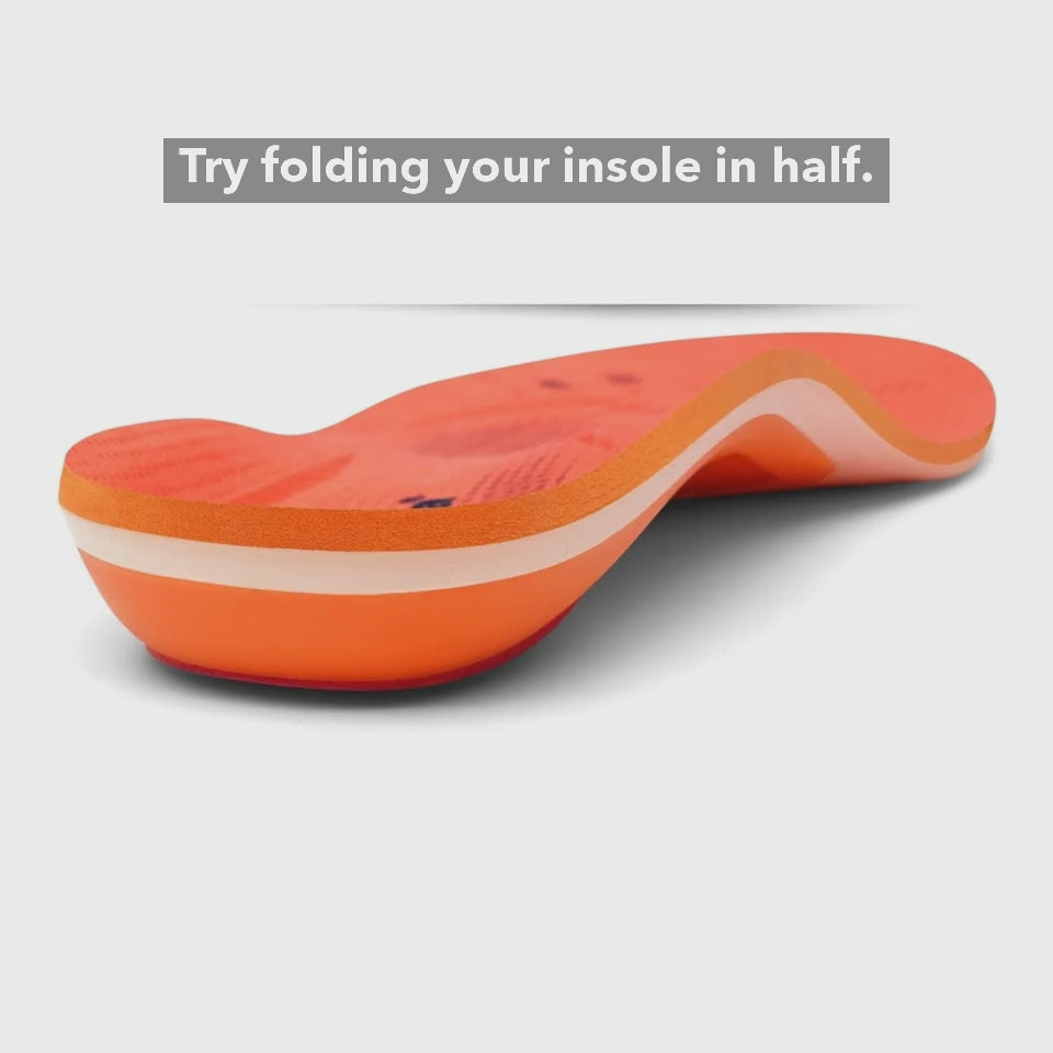 Fold test: a foam insole folds flat, The Daily Insole flexes and springs back because the arch is a TPU shell